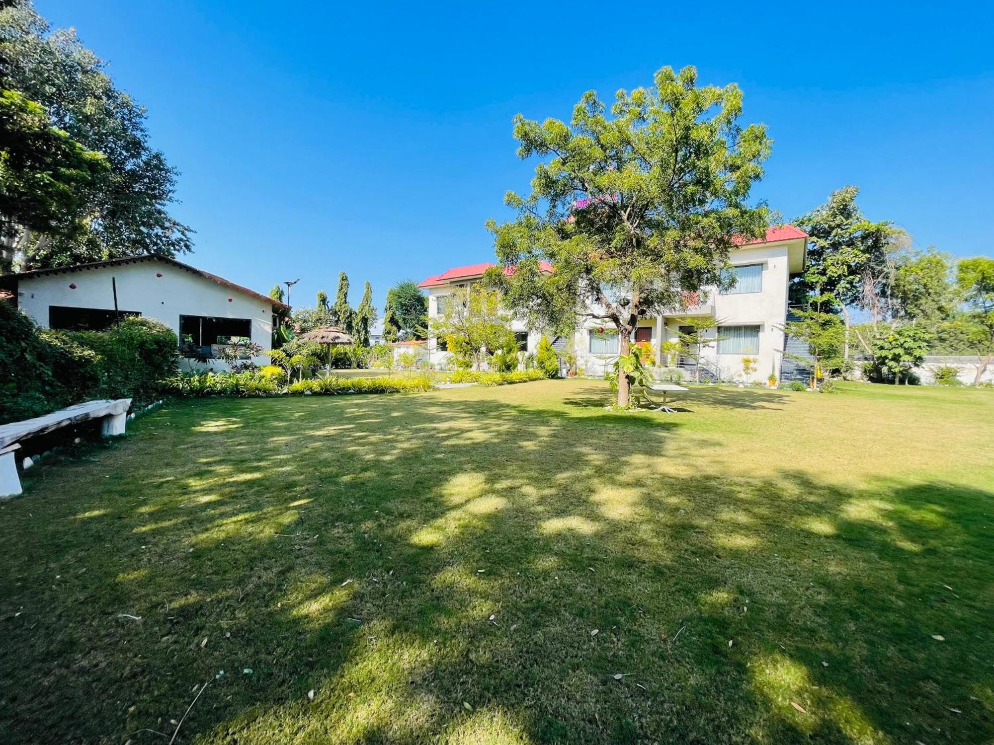 Dev Villa Resort Rajsamand Екстер'єр фото
